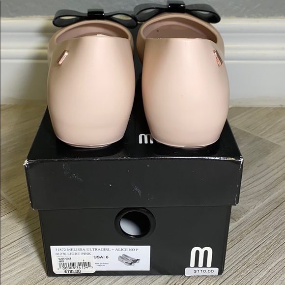 Authentic Melissa Disney Alice & Wonderland - Picture 3 of 7